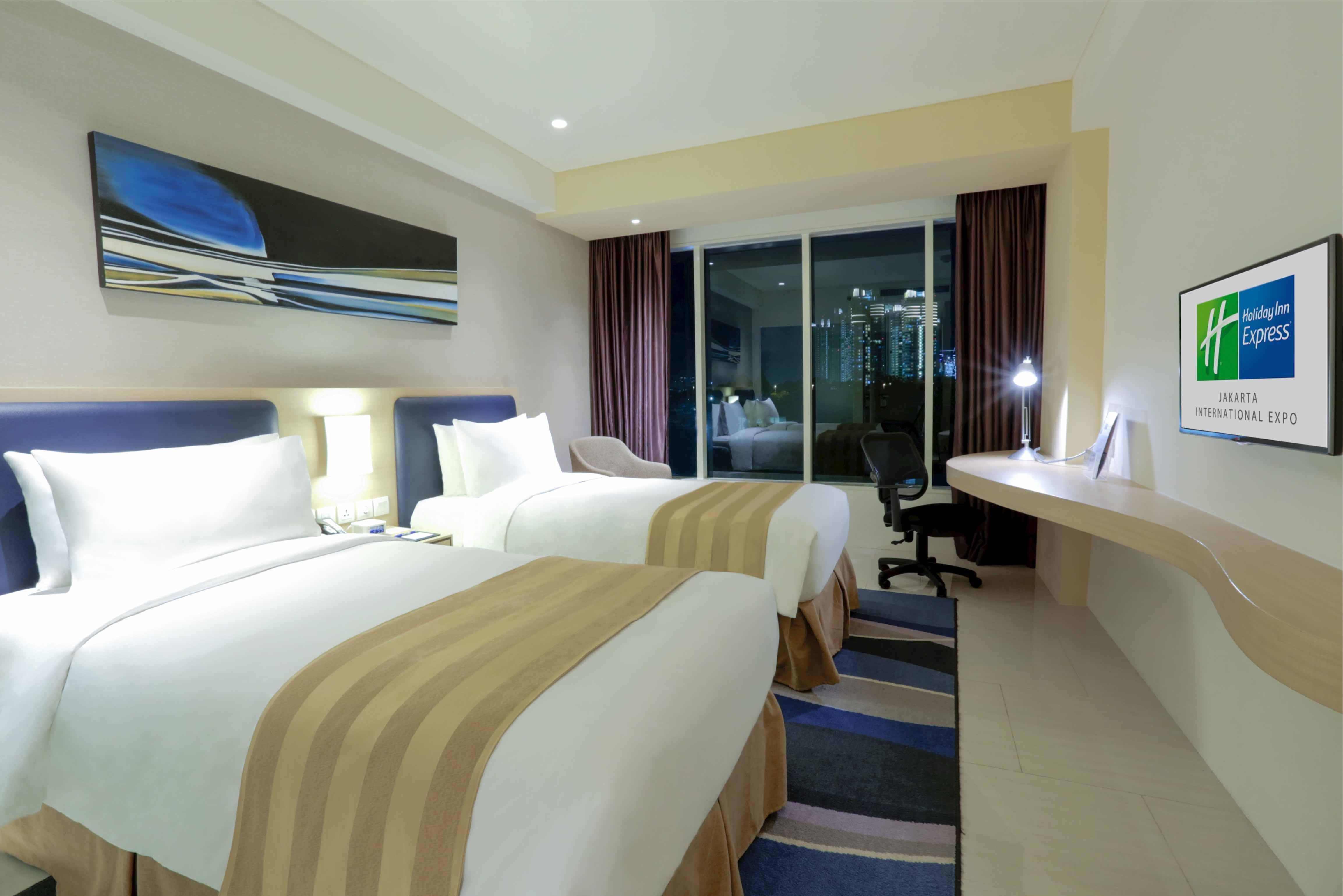 Holiday Inn Express Jakarta International Expo By Ihg Dış mekan fotoğraf