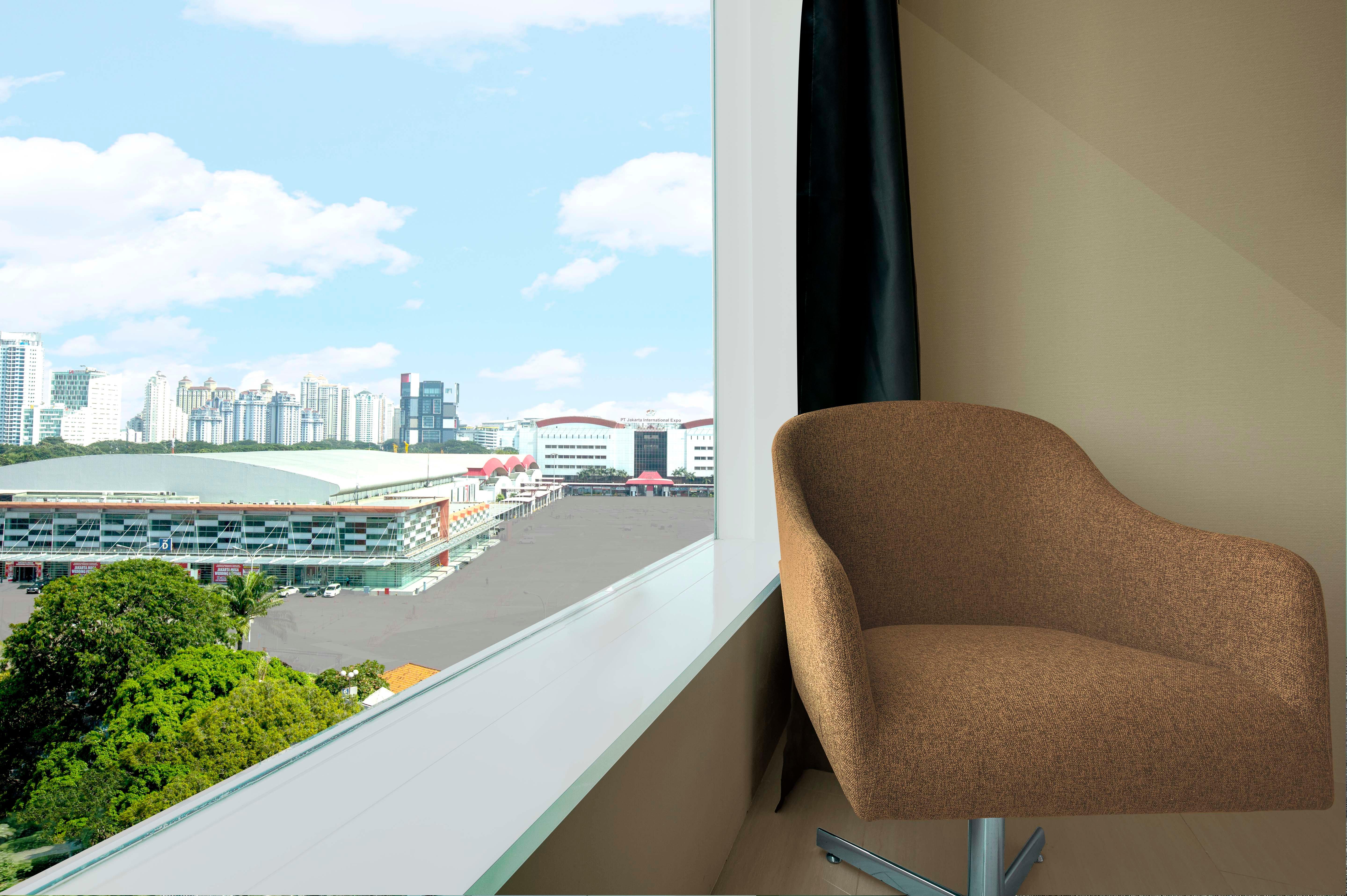 Holiday Inn Express Jakarta International Expo By Ihg Dış mekan fotoğraf