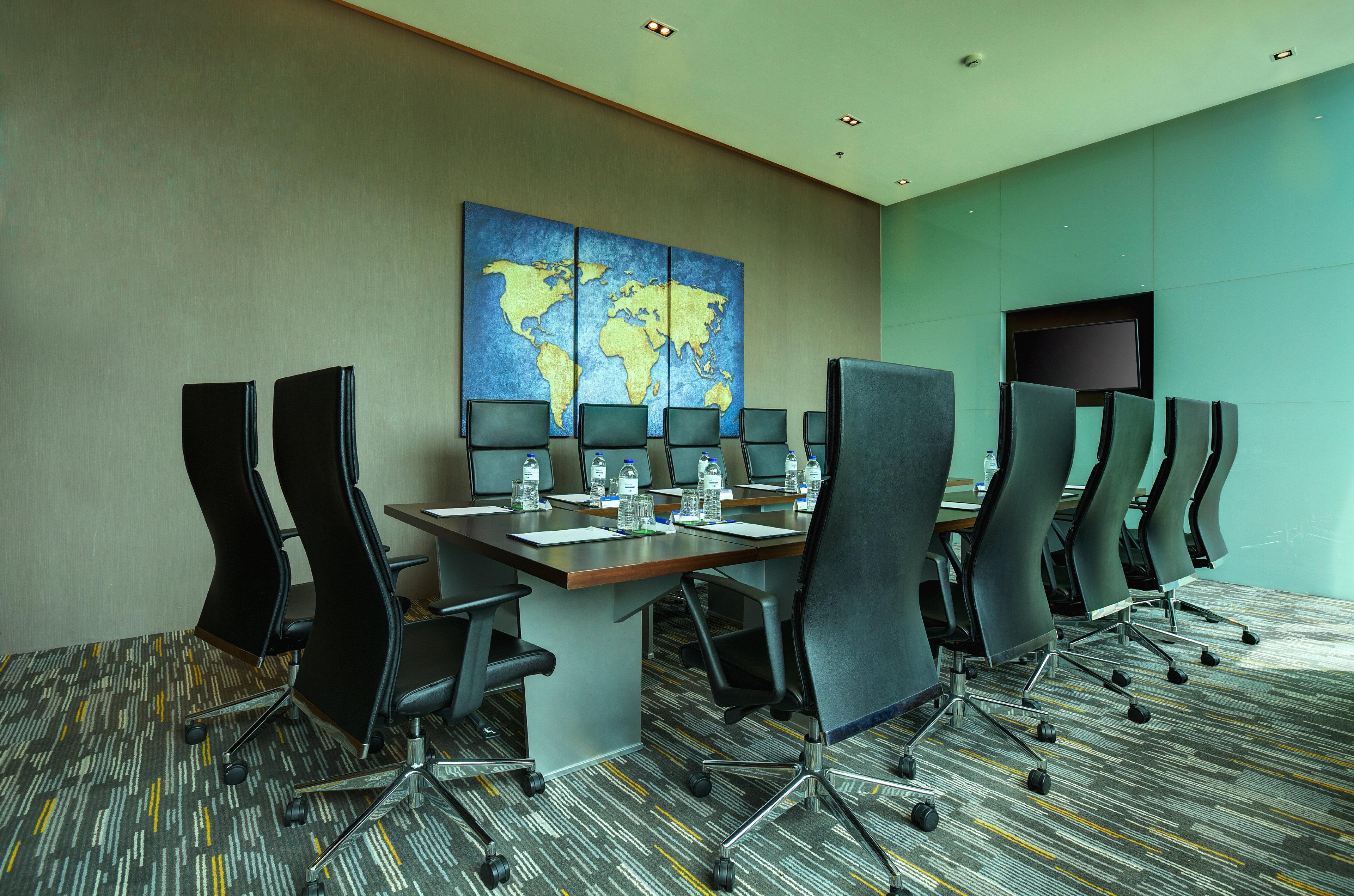 Holiday Inn Express Jakarta International Expo By Ihg Dış mekan fotoğraf