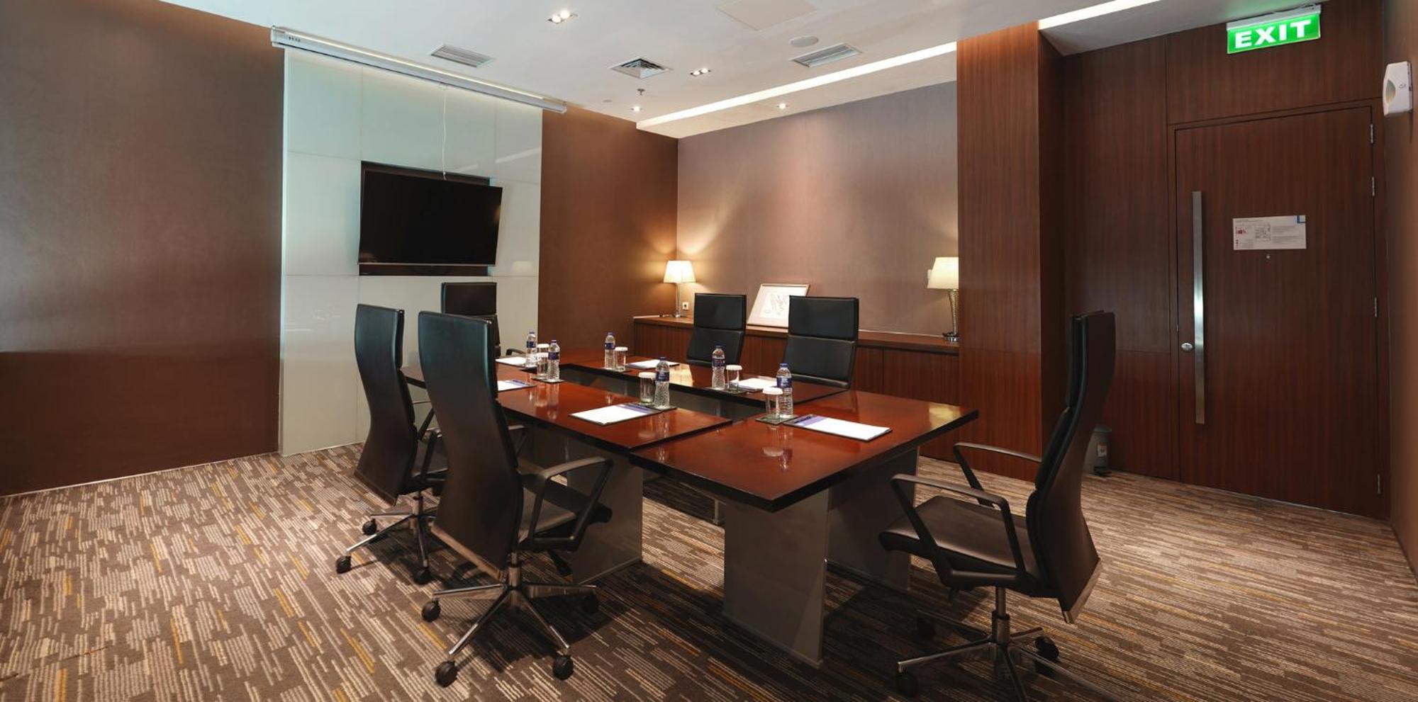 Holiday Inn Express Jakarta International Expo By Ihg Dış mekan fotoğraf